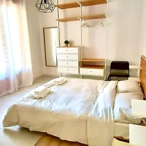 A Quattro Passi Dal Centro , Bologna Italia